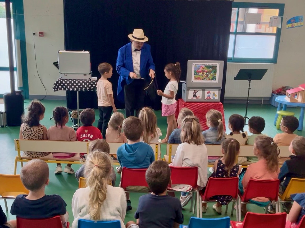 sylvio magicien spectacle schtroumpfs participation 40 20